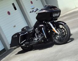 Harley Davidson Road Glide Frisch Service und MFK bei Kauf