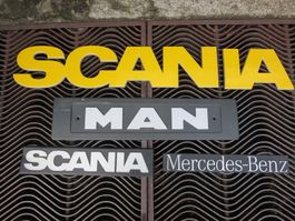 SCANIA MAN Mercedes-Benz LKW Schriftzug Führerkabine