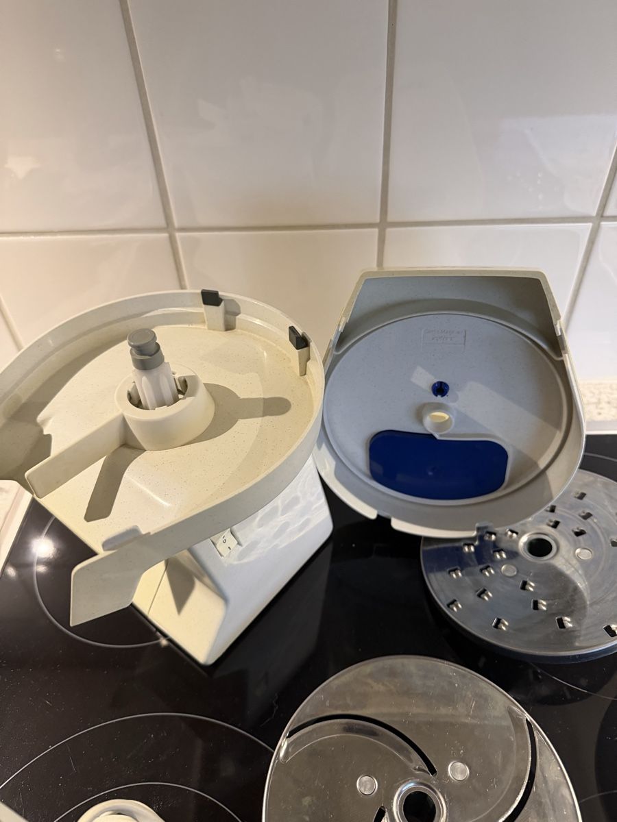 Zyliss Elettrodomestici da cucina: Zyliss Gemüseschneider Multischneider mit 4 Einsätze – Usato da Zürich venduto da sne.swiss 4