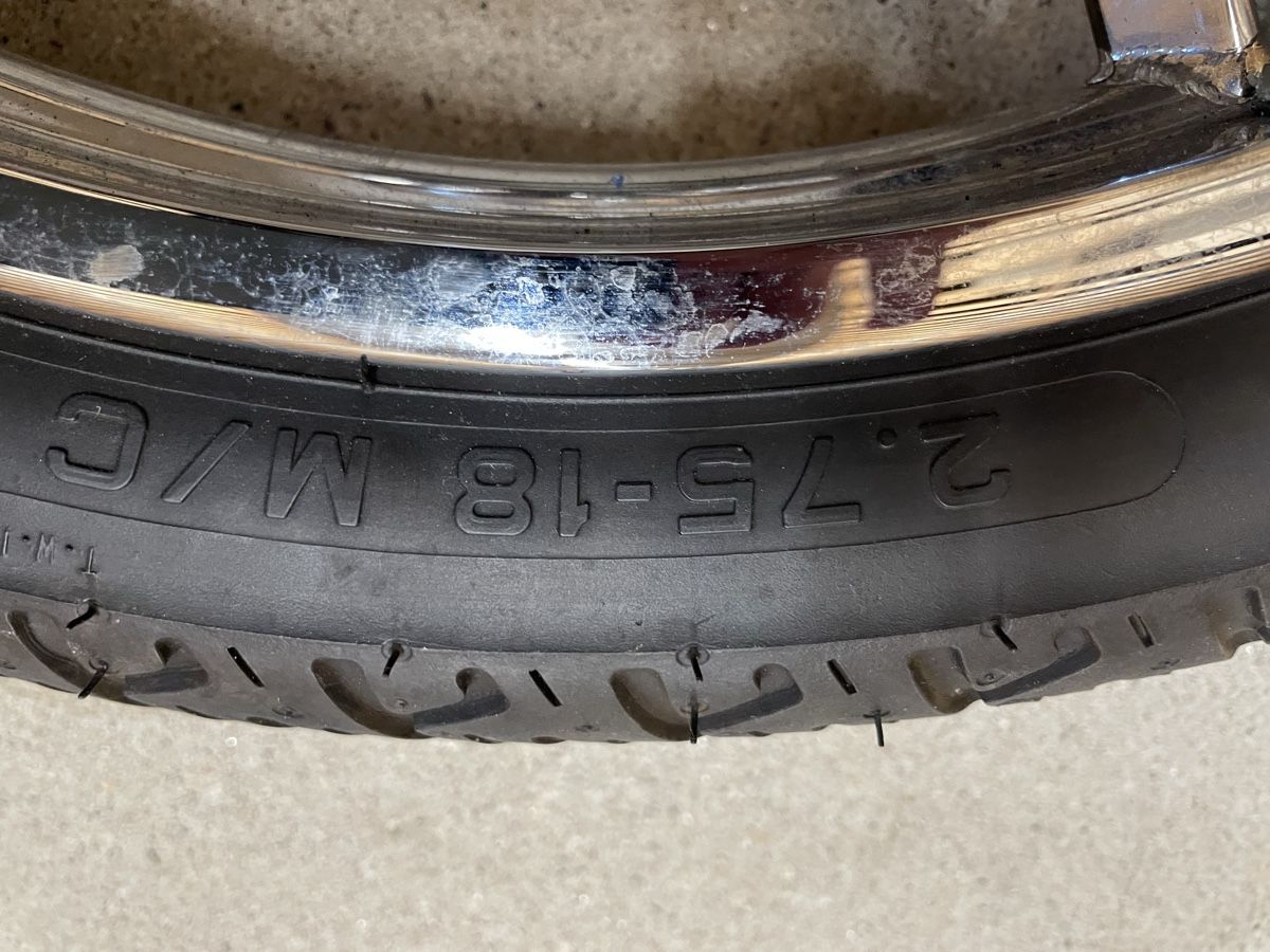 Pneus & Roues: Motor Vorderrad – D'occasion à Reinach BL par Doris85 2