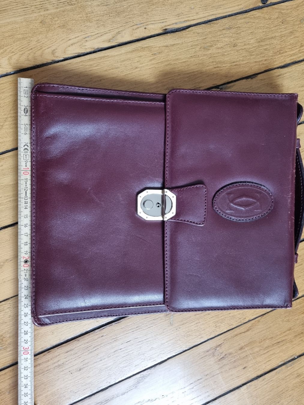 Cartier Valigie & Borse: Cartier Aktentasche Bordeaux Leder Top – Usato da Schaffhausen venduto da Leveron13 4
