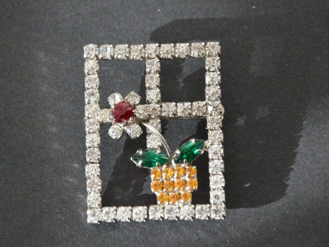 Gablonzer Broschen & Nadeln: Strass Brosche Fenster Silber/multi – Neu (gemäss Beschreibung) aus Luzern von Jarunka44