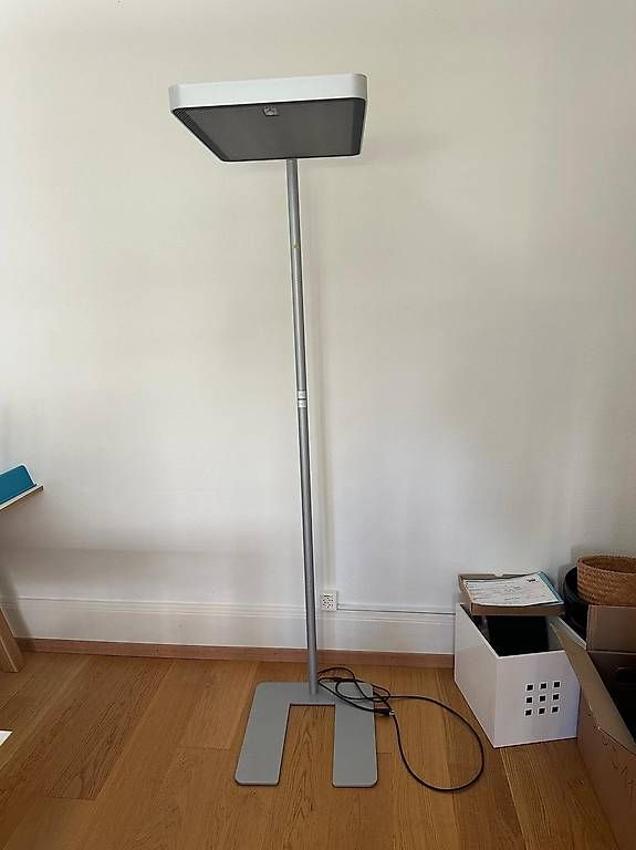 Lampen: Lampadaire professionnel Waldmann  éclairage premium – Gebraucht aus Corcelles-près-Concise von Frog2025