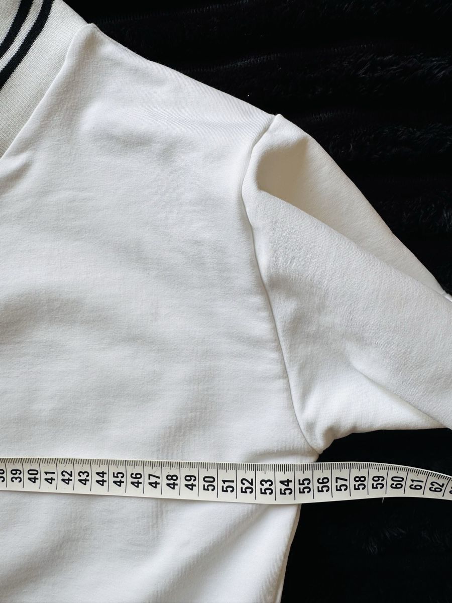 Maglioni & Felpe: Pull oversize blanc col V liseré noir – taille S – Usato da Ballaigues venduto da stef1972 4