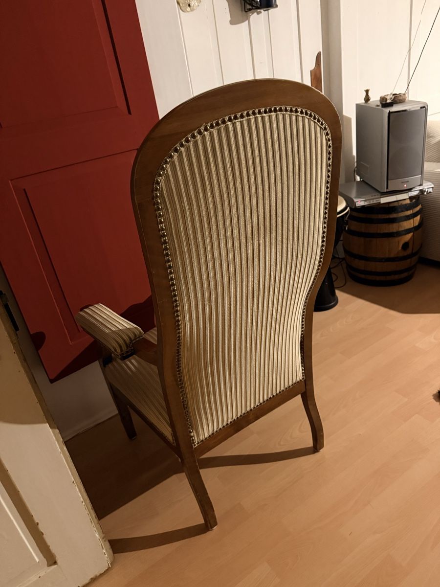 Sessel: Antiker Sessel  – Gebraucht aus Schafisheim von Flawiia 1