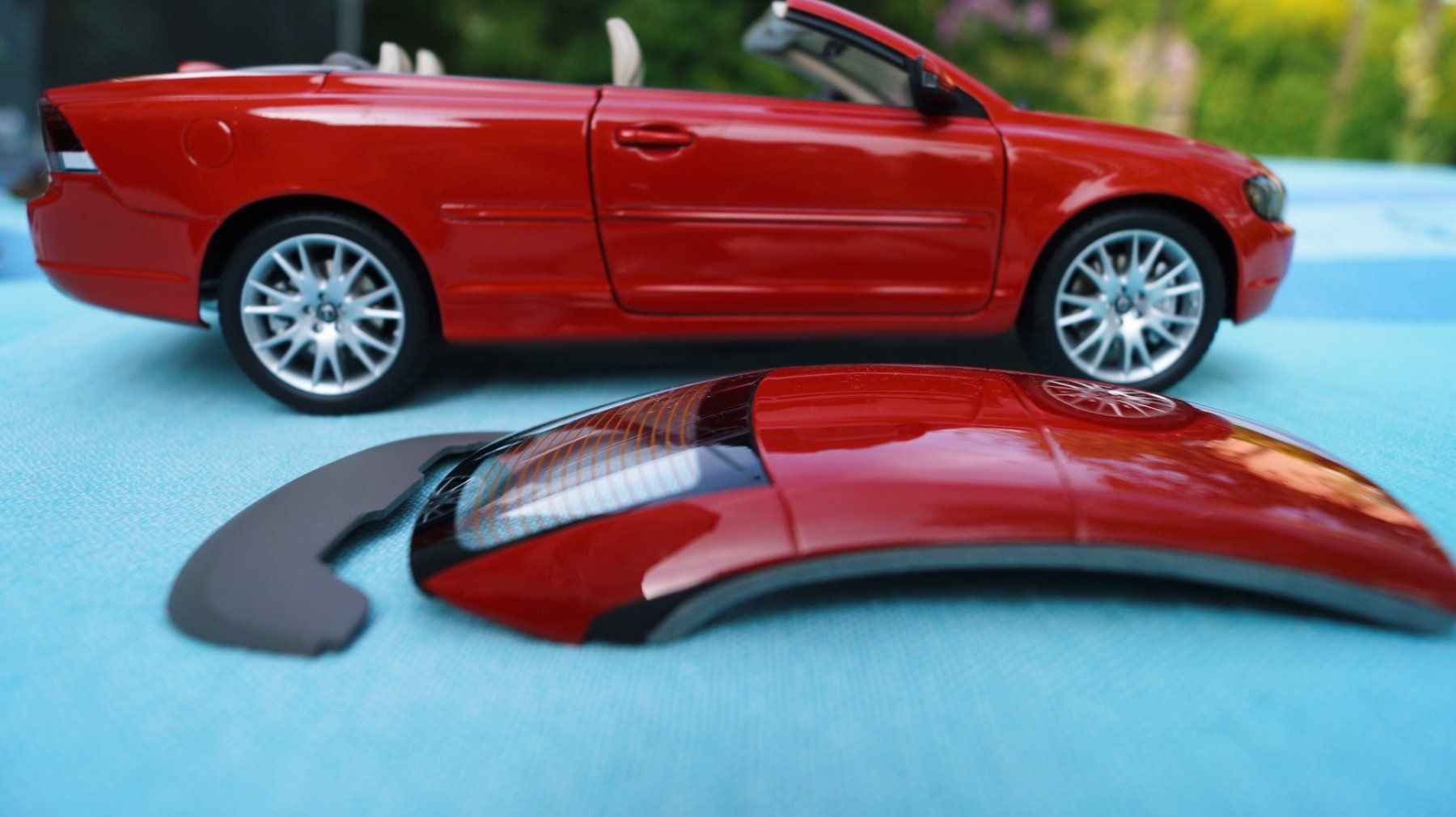 Volvo Modellini d'auto: Volvo C70 Coupé/Cabriolet 1:18 – Nuovo e nell'imballaggio originale da Olten venduto da ava0104 4