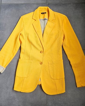 More & More Blazer