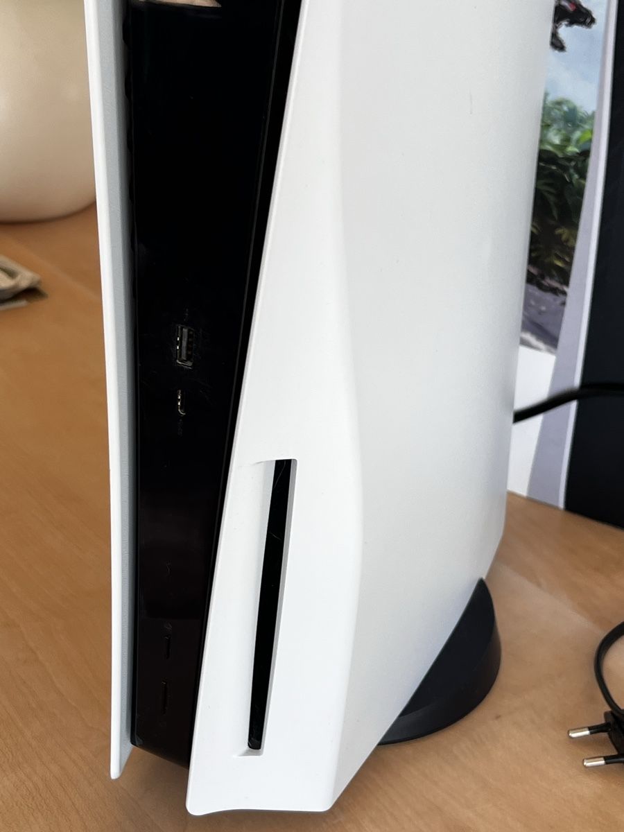 Sony Console: Playstation 5 (PS5) Konsole + Controller – Usato da Flurlingen venduto da MIPILG 1