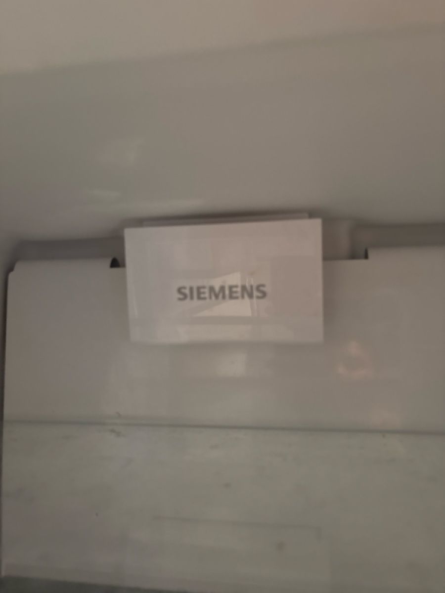 Siemens Kühlschrank: Einbaukühlschrank – Defekt aus Othmarsingen von schoggibaerli 2
