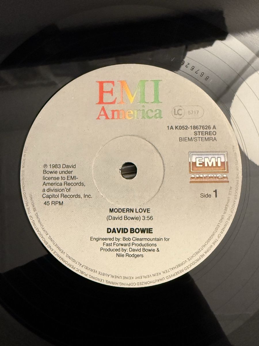 Dischi in vinile: David Bowie - Modern Love – Usato da Delémont venduto da Studio_du_soleil 1