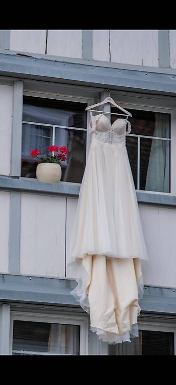 Kleider: Hochzeitskleid – Gebraucht aus Schwellbrunn von lea_hb2s 4