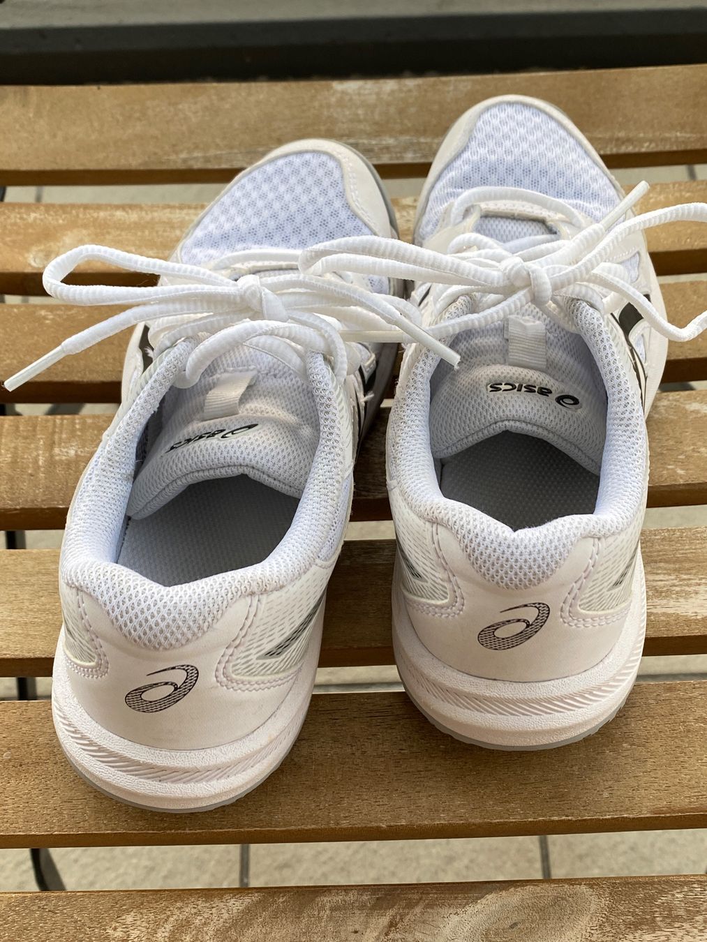 Asics Damenschuhe: ASICS Hallenturnschuh Gr. 37 – Gebraucht aus Schwarzenbach SG von roto06 1