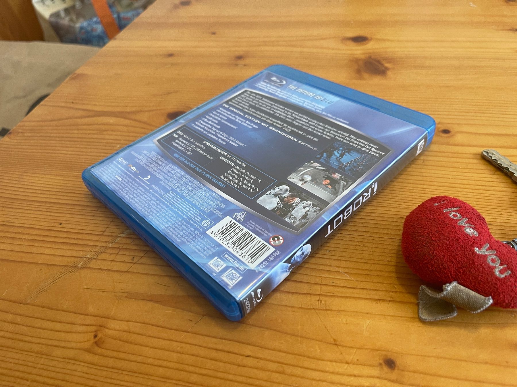 Tutti i DVDs: I, Robot - Will Smith (Blu-ray) – Nuovo (secondo la descrizione) da Weinfelden venduto da ice_heart_xx 3