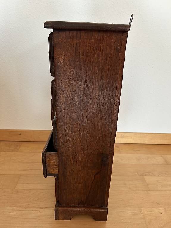 Kommoden: Schubladenschränkchen – Gebraucht aus Winterthur von Swiffer1291 1