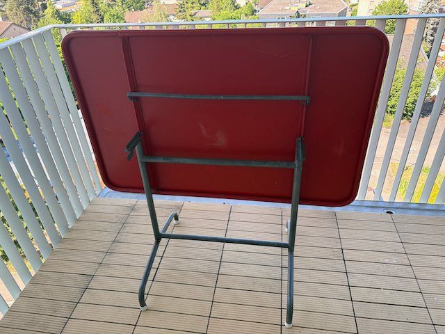 Tables: Roter Balkontisch, klappbar – D'occasion à Döttingen par son_t7mb 3