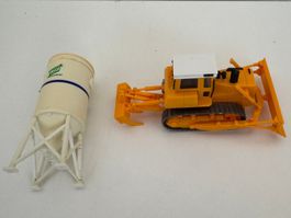 H0 Kibri 10324 Planierraupe inkl. Werkmischsilo