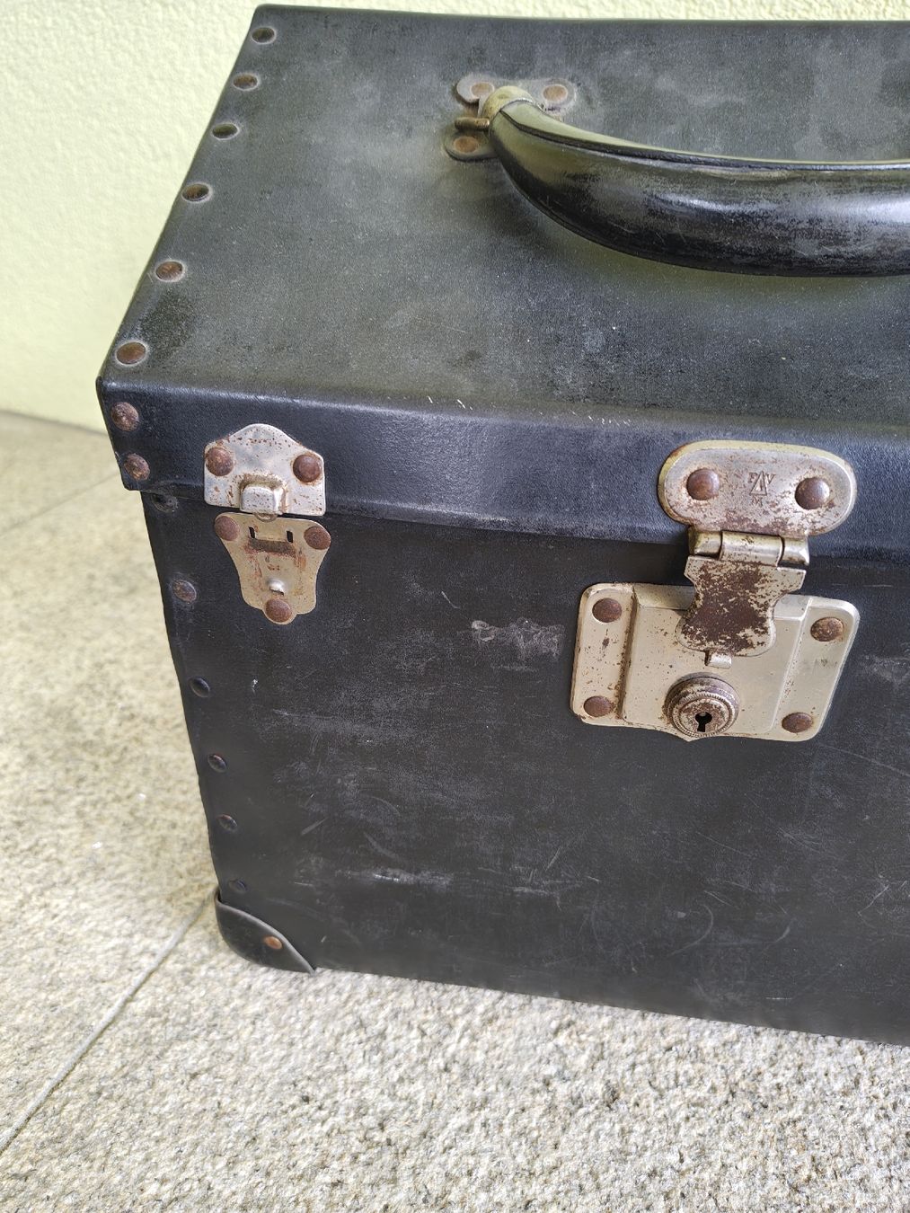 Valigie: Valise vintage noire. – Difettoso da Fontainemelon venduto da ad_ 6