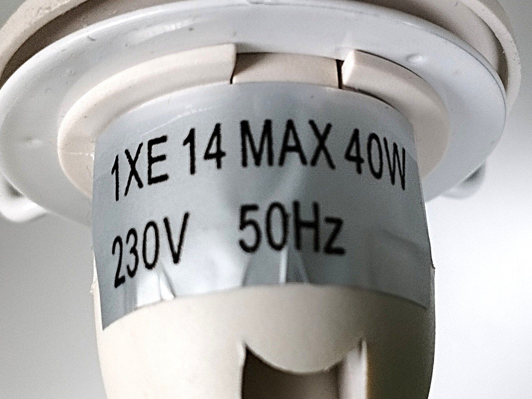 Lampade: Tischlampe grün – Usato da Schübelbach venduto da Restwert_Schubelbach 3