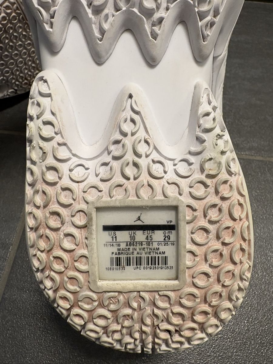 Jordan Scarpe da uomo: Air Jordan Why Not Zer0.2 45 – Usato da Rümlang venduto da svent 7