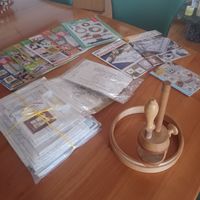 Stickrahmen mit Stickbücher usw.