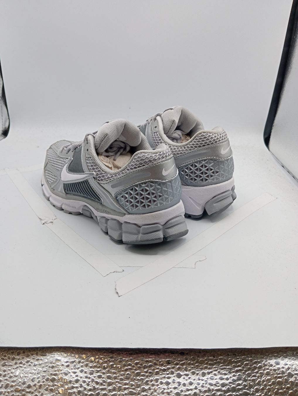 Nike Scarpe da uomo: Nike Zoom Vomero 5 (EU36) – Nuovo e nell'imballaggio originale da Schaffhausen venduto da outlez 4