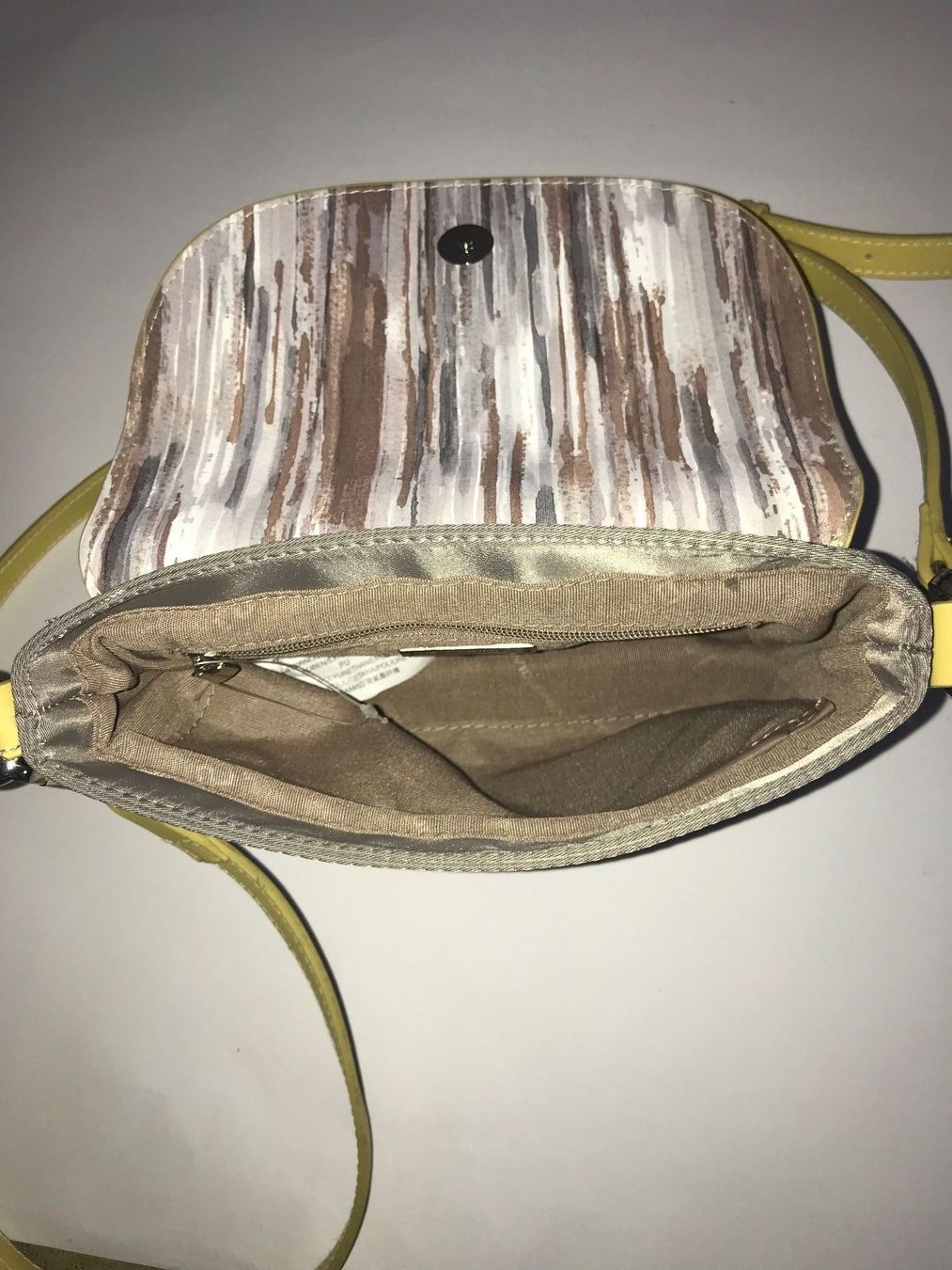 Taschen für Damen: Handtasche – Neu (gemäss Beschreibung) aus Frauenfeld von Koffer12 3
