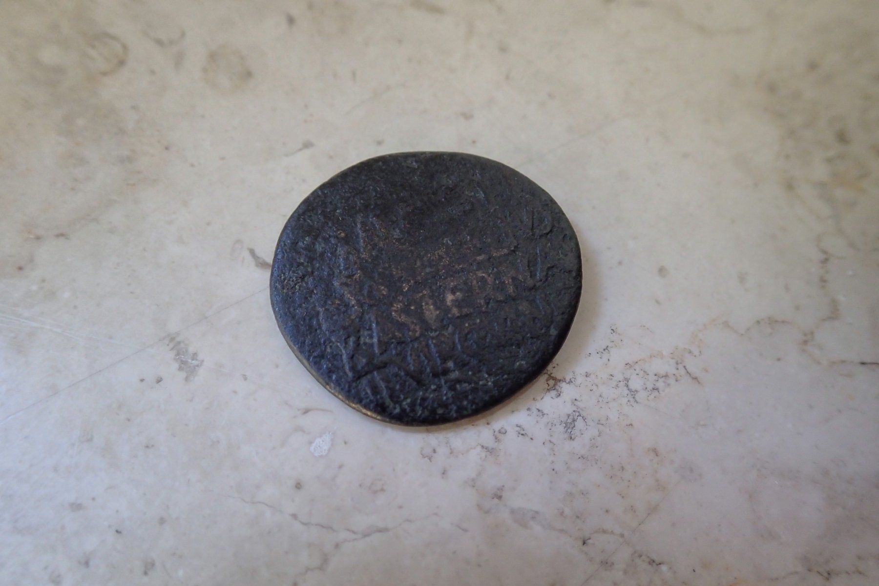 Tutti le monete: Tiberius Av: TICAESAR AVGUSTVS  Rv: BASTERNA............ – Usato da Allschwil venduto da Salus17 1