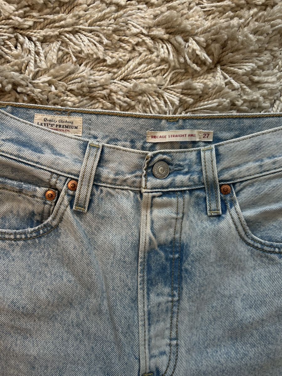 Levi's Jeans: Levi's Jeans – D'occasion à Langenthal par Yana.Chaika 2