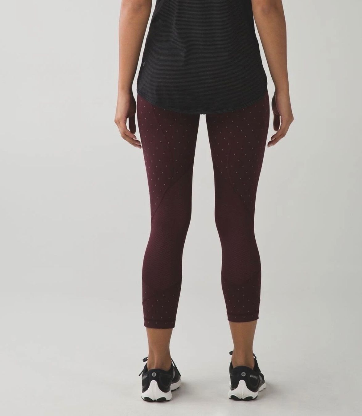 Lululemon Leggings: Lululemon Crop Leggings Bordeaux Gr. 4 – D'occasion à Dielsdorf par Dnaloria 4