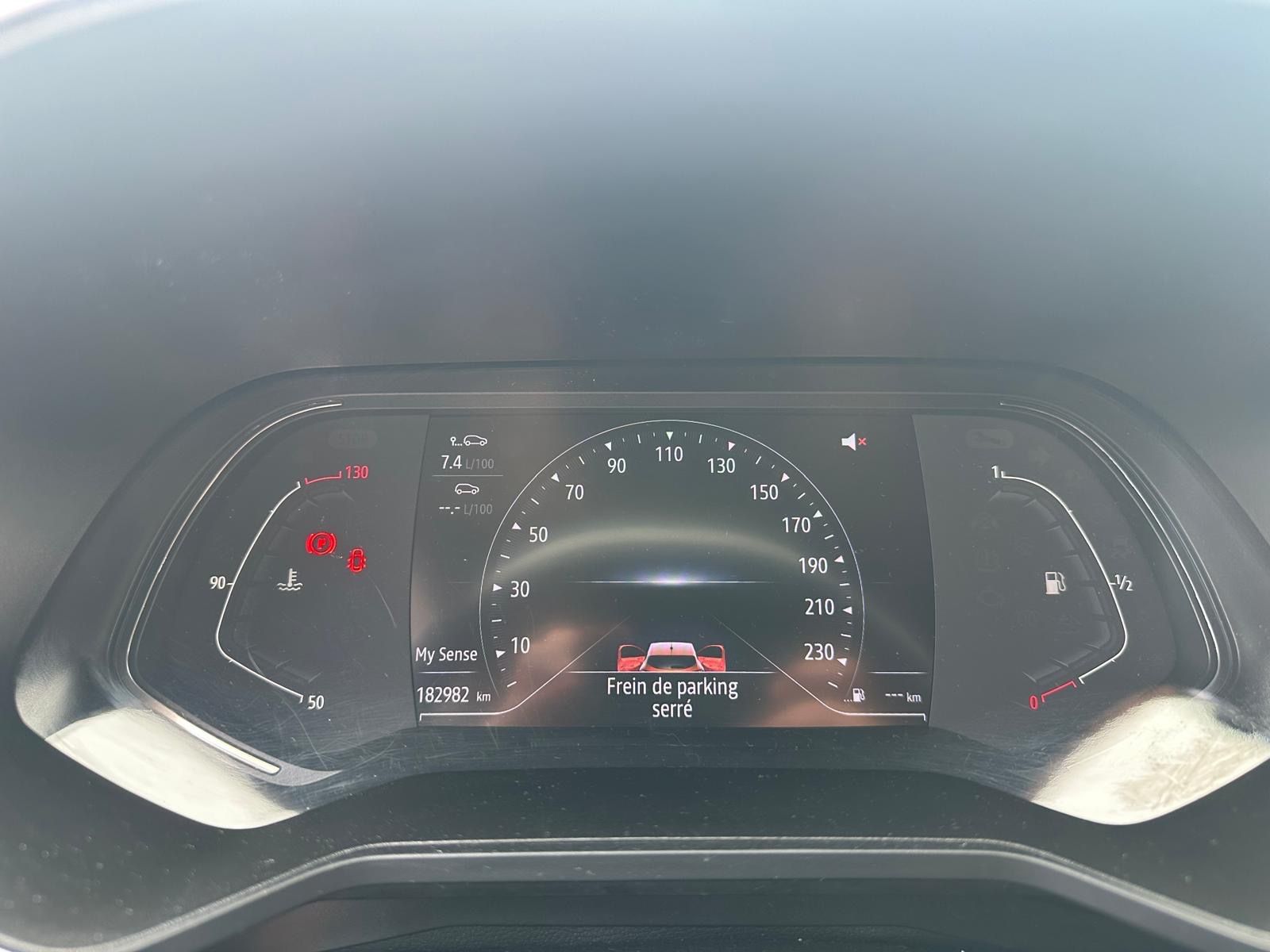 Renault Autos: Renault Clio V – D'occasion à Sion par Car_Drive 4