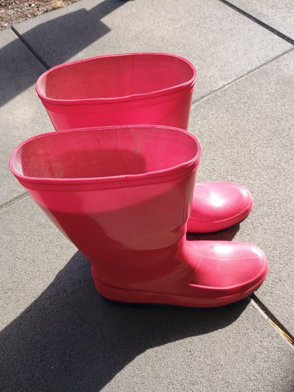 Schuhe für Jungen: Regenstiefel Gummistiefel Grösse 35 – Gebraucht aus Mörel von tasie 1