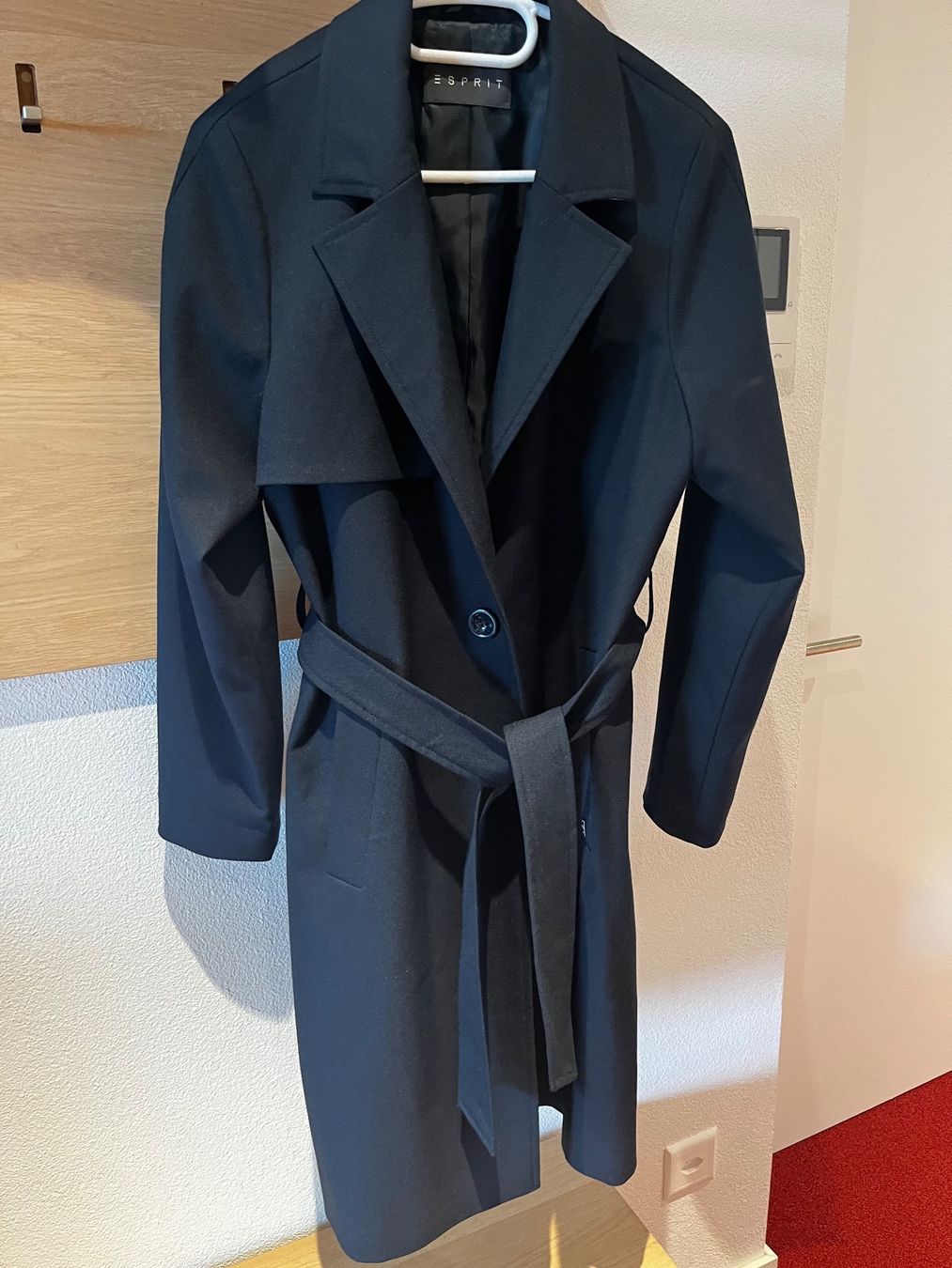 Esprit Cappotti: Trenchcoat von Esprit dunkelblau NEU – Nuovo (secondo la descrizione) da arbon venduto da dakin 2