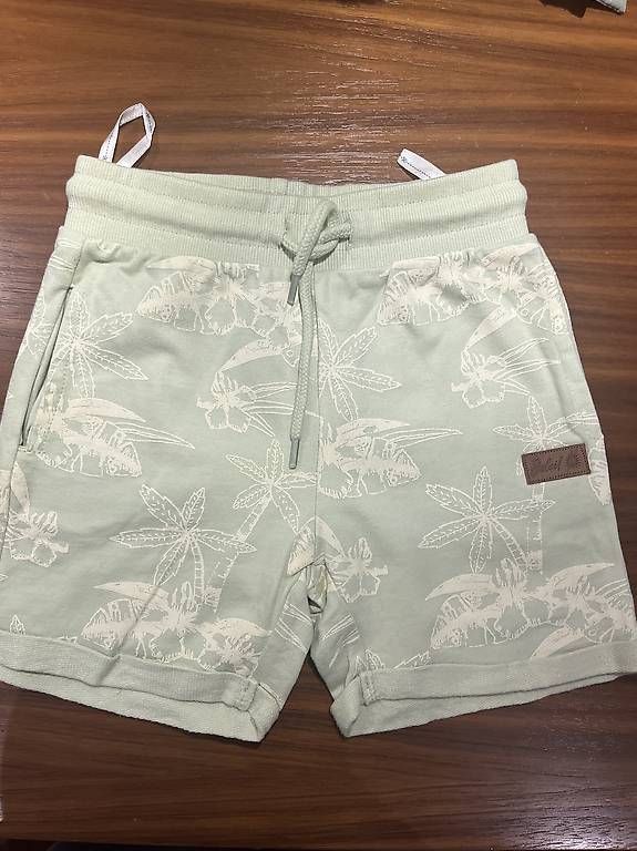 Chemises, T-shirts & Polos: Maglietta maniche corte e pantaloncini  – D'occasion à Viganello par gag_b22t 3