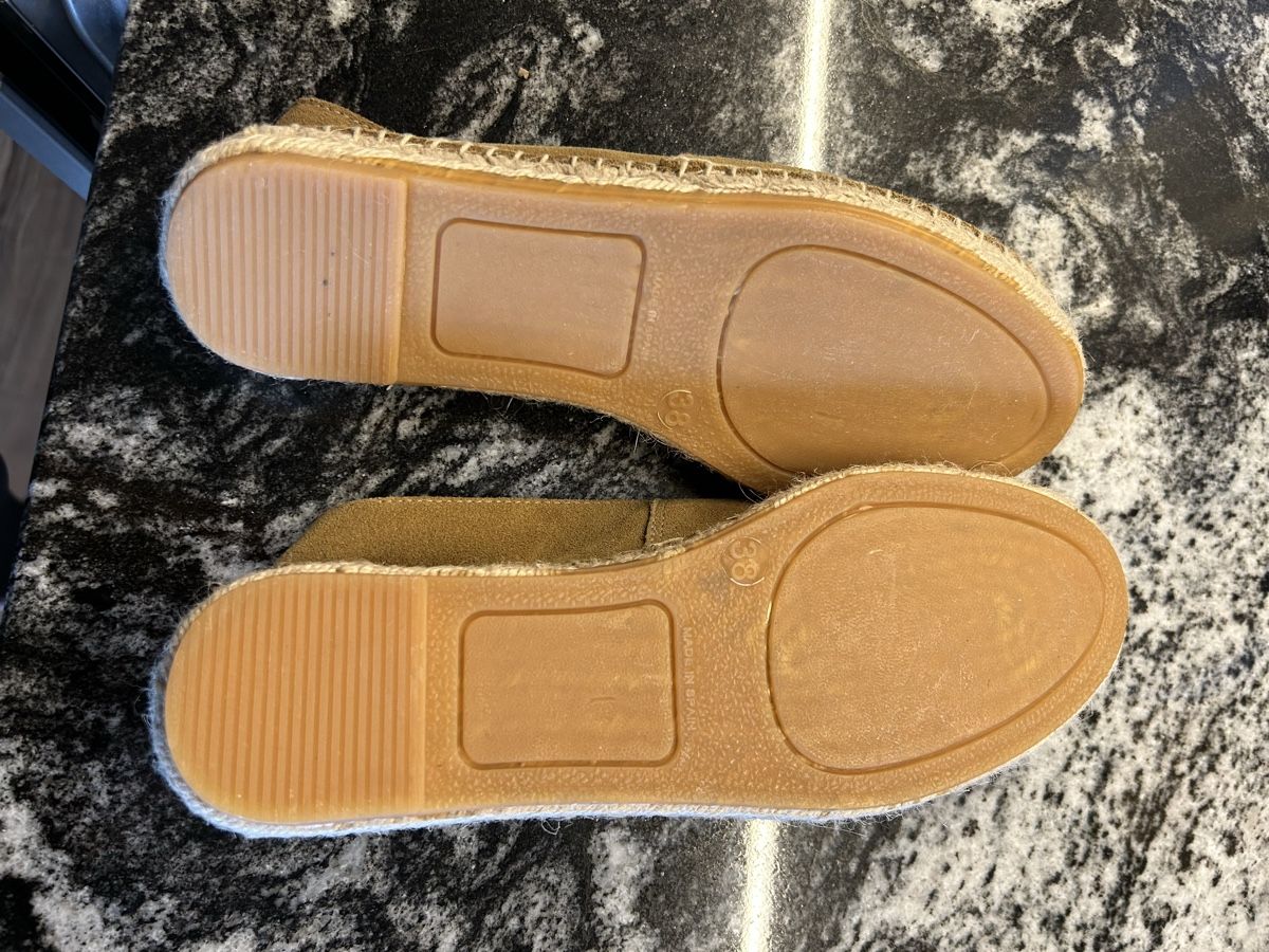 Scarpe da donna: Kiomi Espadrilles olive Grösse 38 NEU – Nuovo (secondo la descrizione) da Langnau am Albis venduto da SolarisZH 4