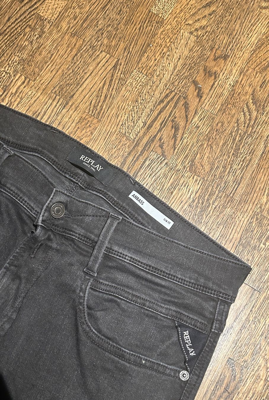 Replay Jeans: Replay Herren Jeans Grösse 34 – Gebraucht aus Bern von cip_v9xh 1