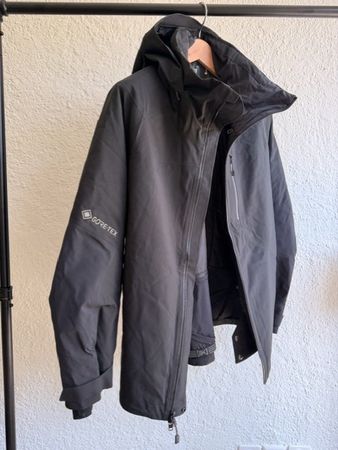 BURTON WOMAN AK Gore - Tex - L Set