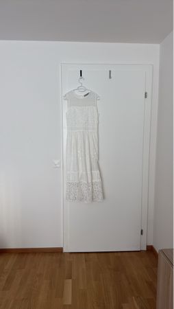 Elegant White Lace Maxi Dress - Perfect for Summer Parties!