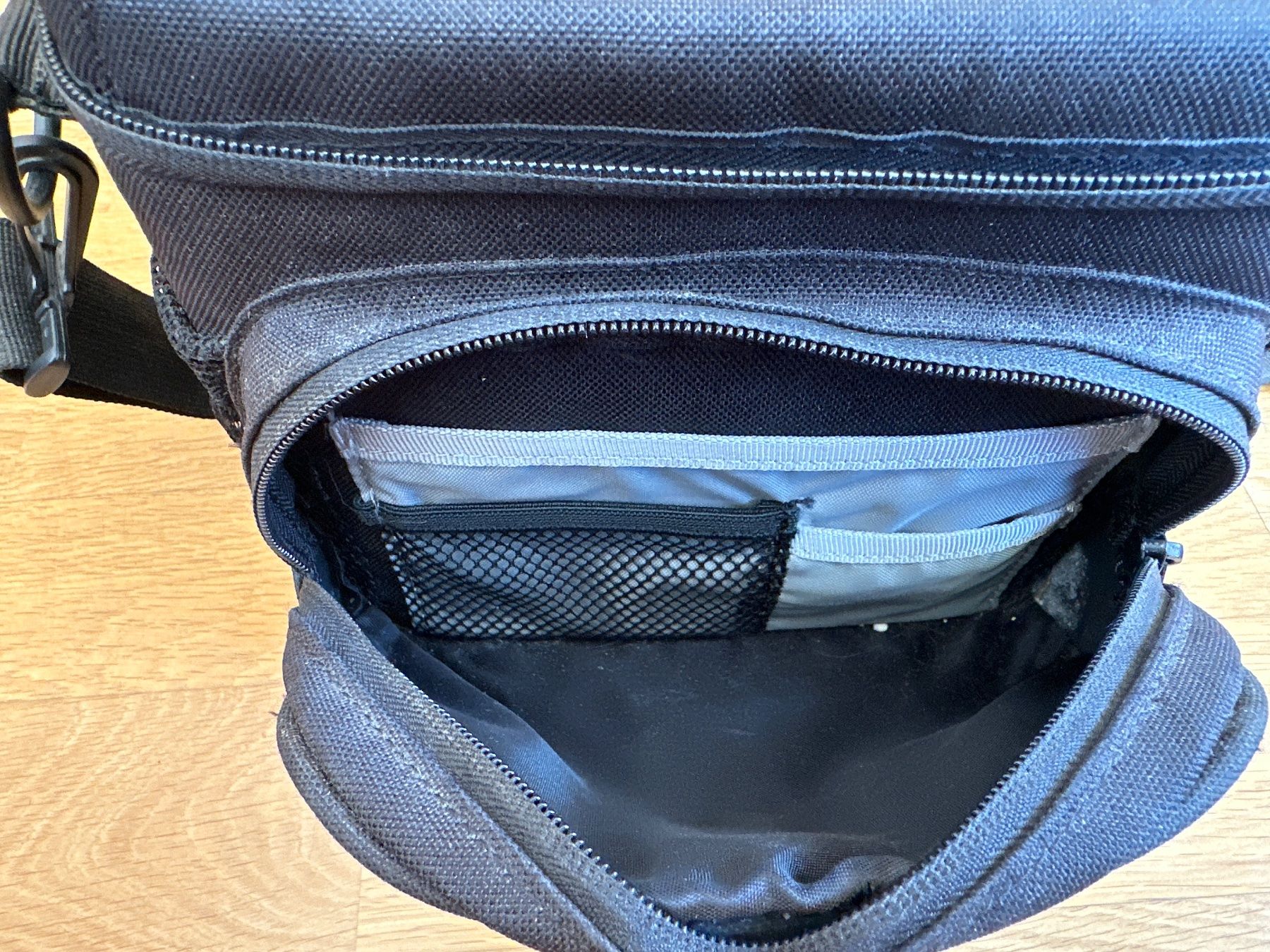 Lowepro Borse: Lowepro Kameratasche EX 140 – Usato da Bern venduto da Laura_E 6