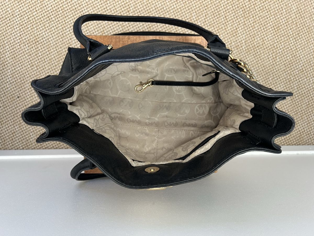 Michael Kors Taschen für Damen: Michael Kors Ledertasche – Gebraucht aus Wohlen b. Bern von Honeypie 2