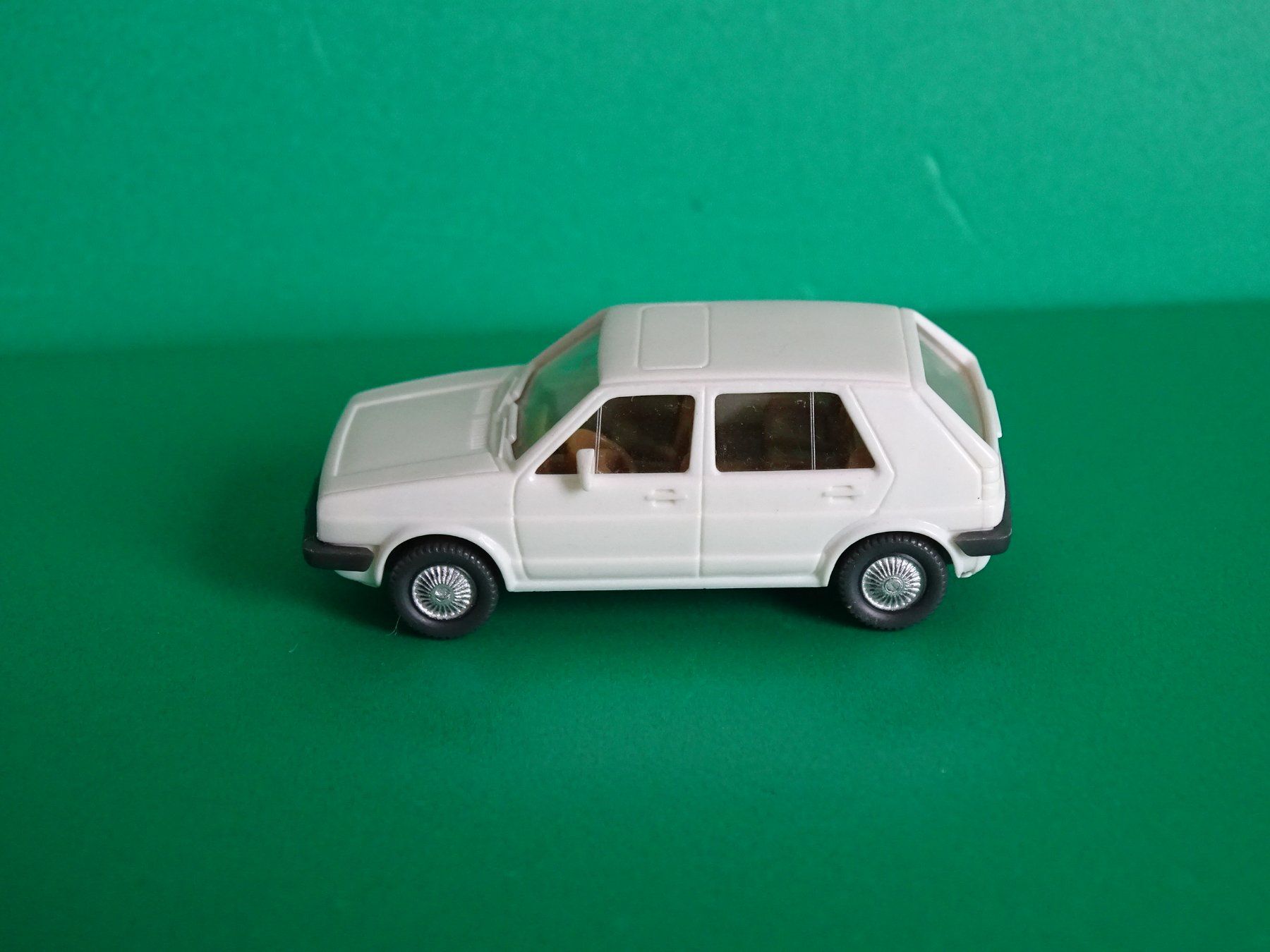 Wiking Modellini d'auto: VW Golf von Wiking 1/87 – Usato da Bretzwil venduto da Meex 2