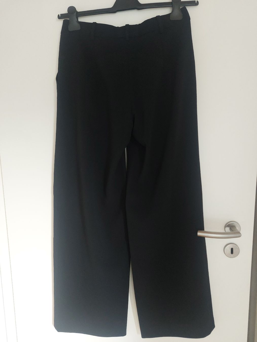 Max Mara Pantalons: Max Mara Hose 38 schwarz – D'occasion à Münchenstein par luksack 5