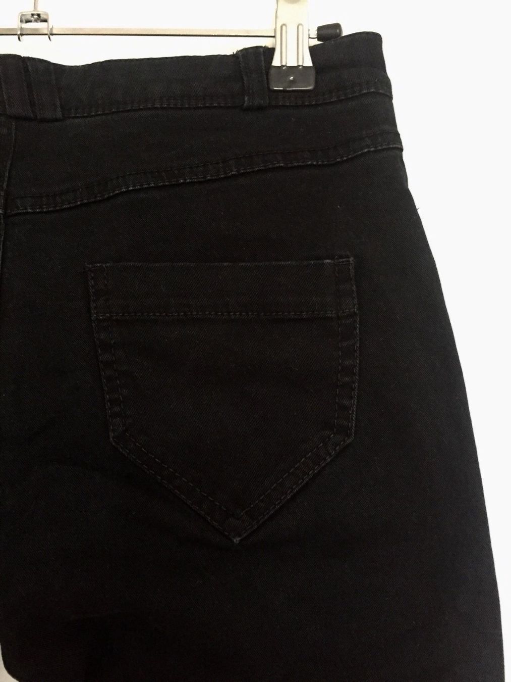 Jeans: Jean noir taille 36 – Usato da Thônex venduto da AneleManele 5