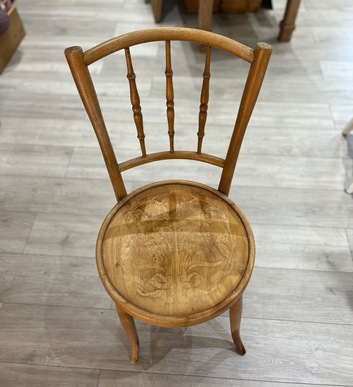 Thonet Sedie: Lot de 4 chaises anciennes – Usato da Rue venduto da Stephanie0107 1