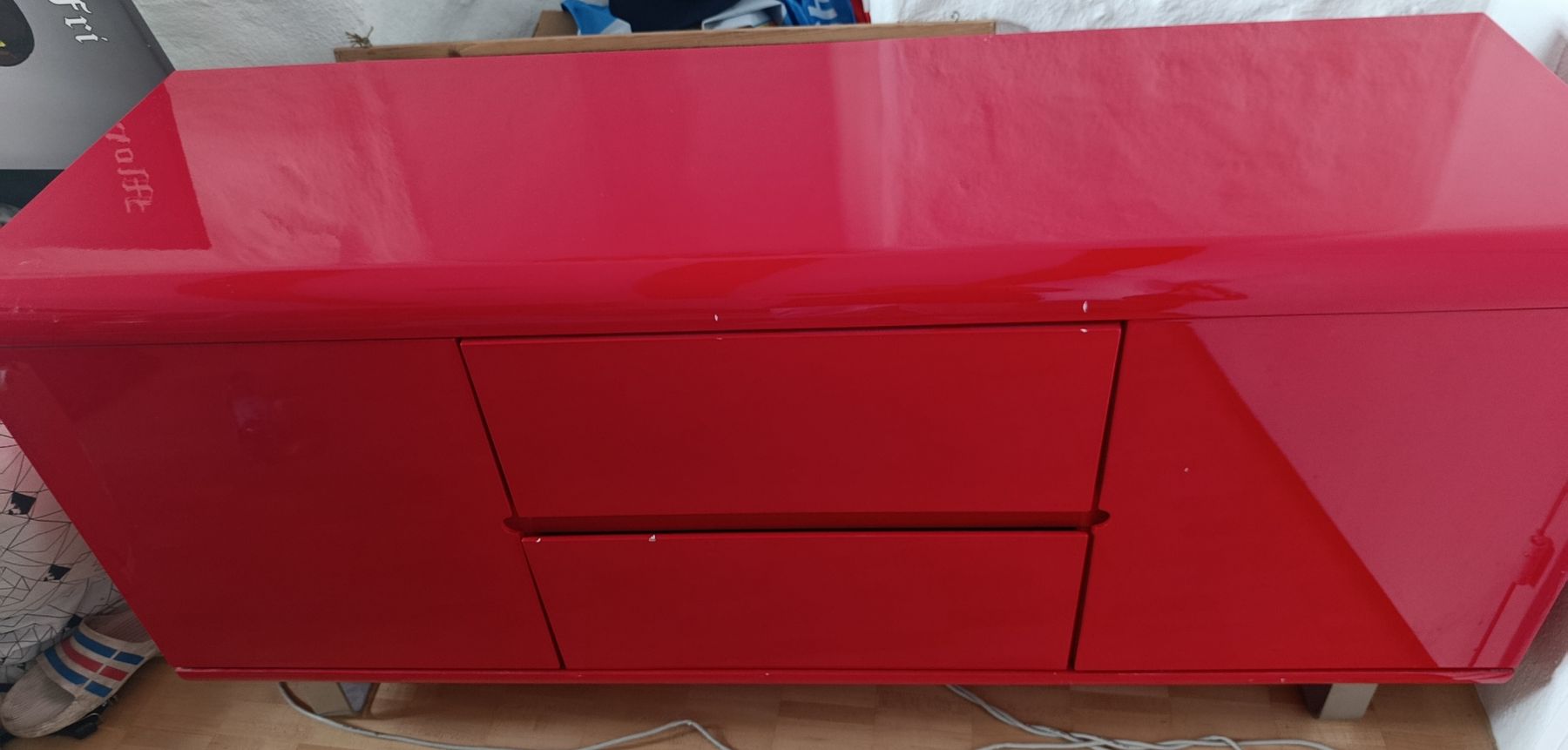 Cassettiere: Kommode rot – Difettoso da Bellach venduto da TORA4 3