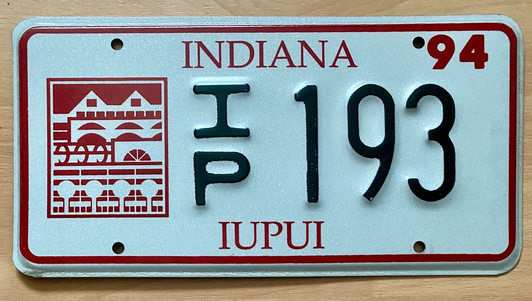 Insegne: US Nummernschild Indiana 1994 IUPUI – Usato da Wolfhalden venduto da 19651979