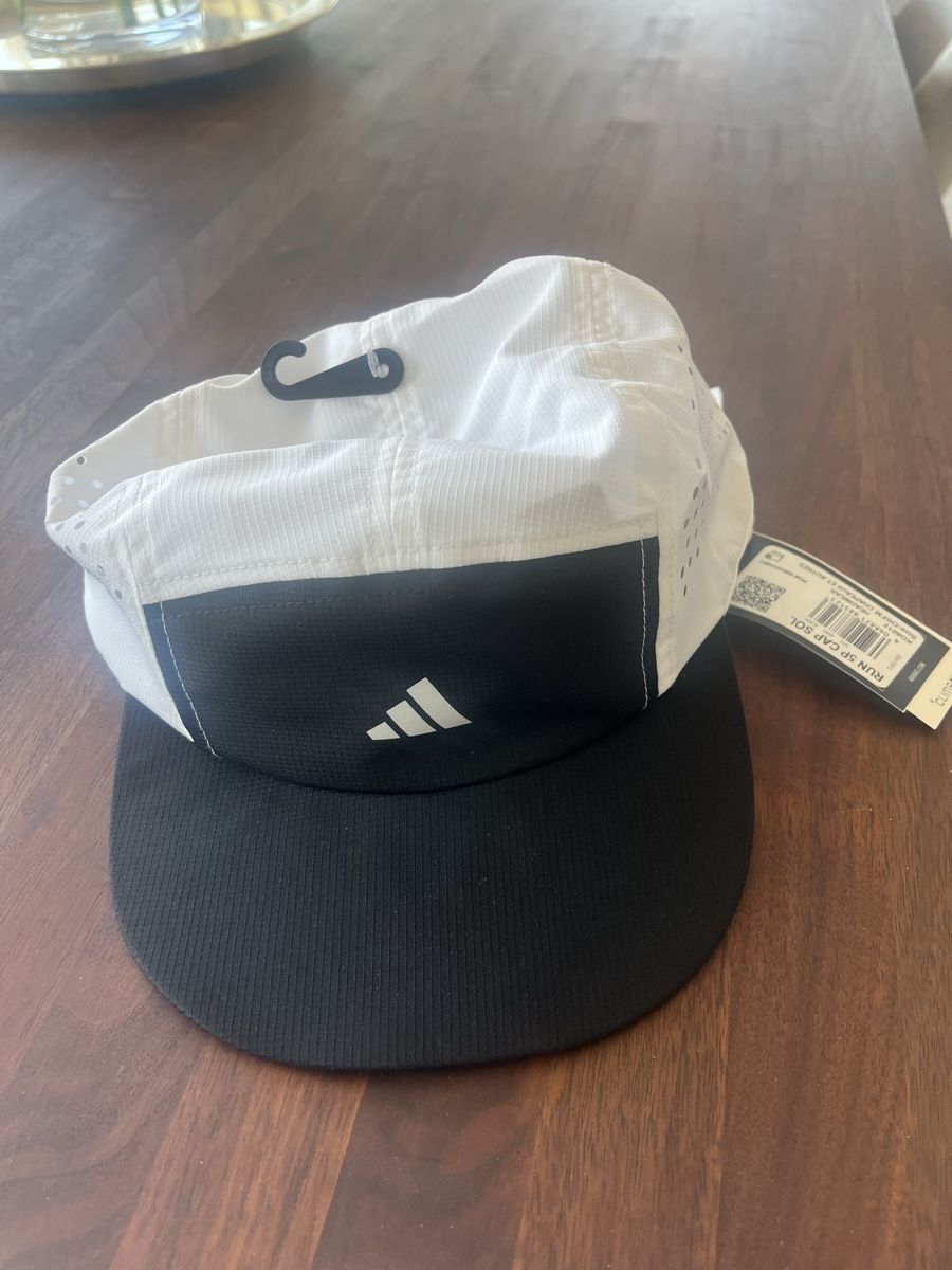 Sonstige Kleidung & Accessoires: Run 5P Cap SOL – Neu und originalverpackt aus Neuhausen von g_ochsner