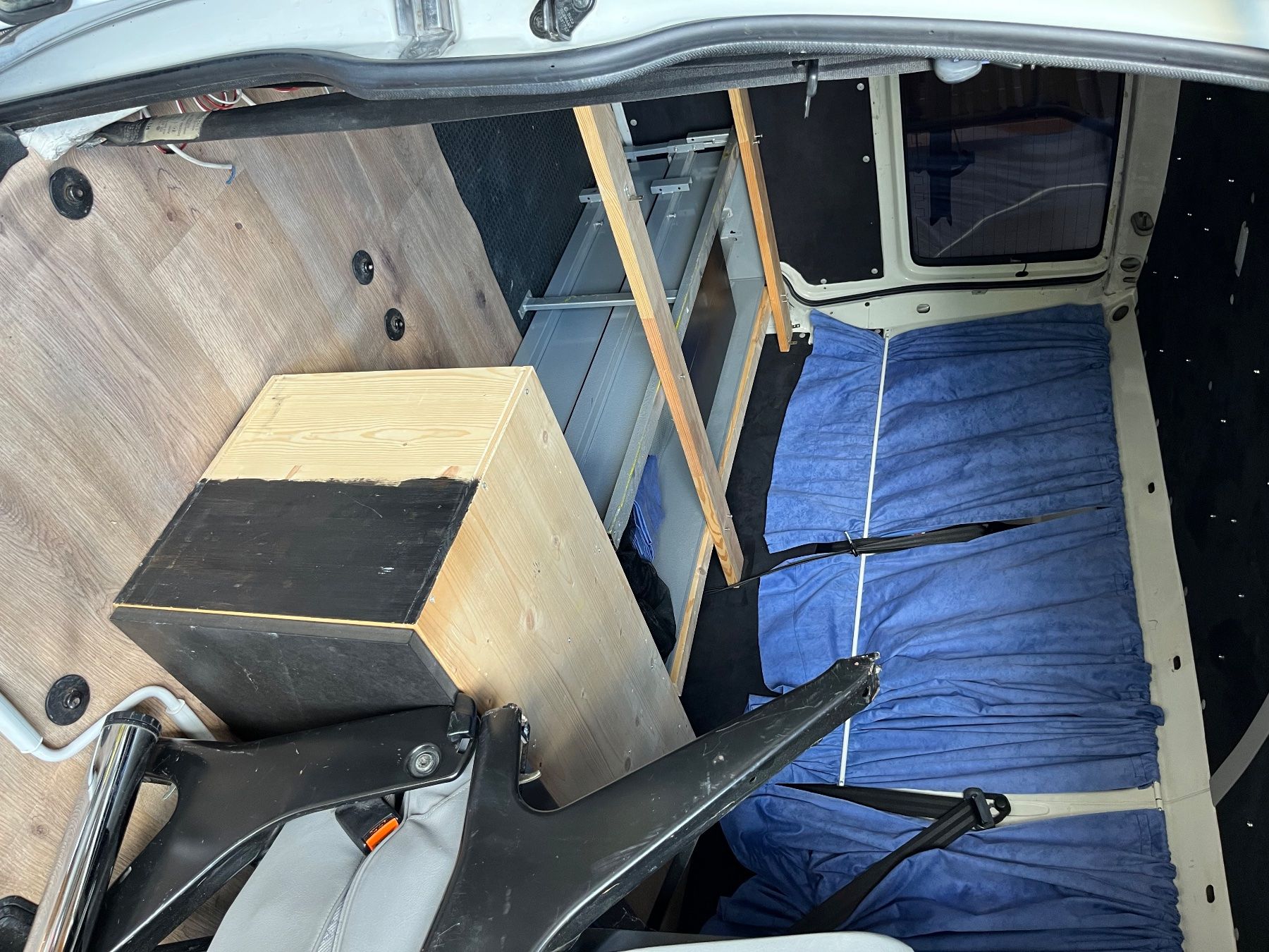 VW Camping Fahrzeuge: VW T4 2.5 TDI Camper, Langversion – Gebraucht aus Sachseln von sewa20 6