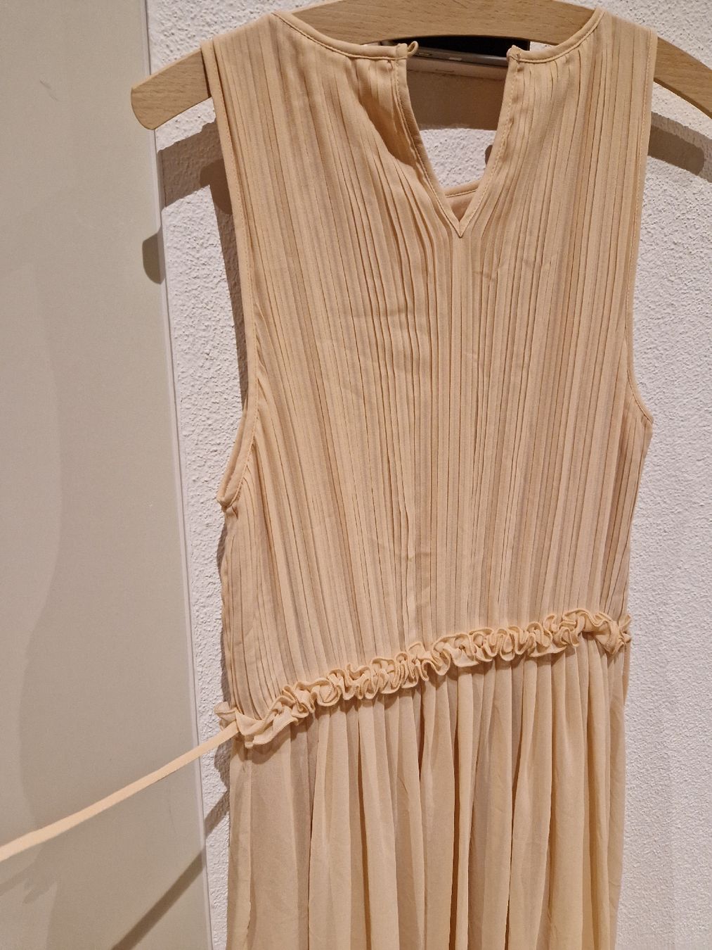 H&M Robes: Bodenlanges, elegantes, rosa Kleid – D'occasion à Luzern par rebsi02 2