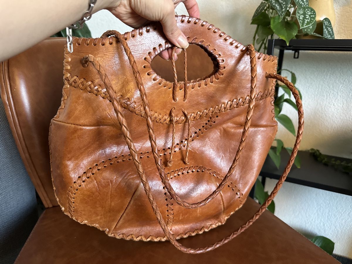 Borse da donna: Sac à main en cuir marron – Usato da Bulle venduto da LeMoleson