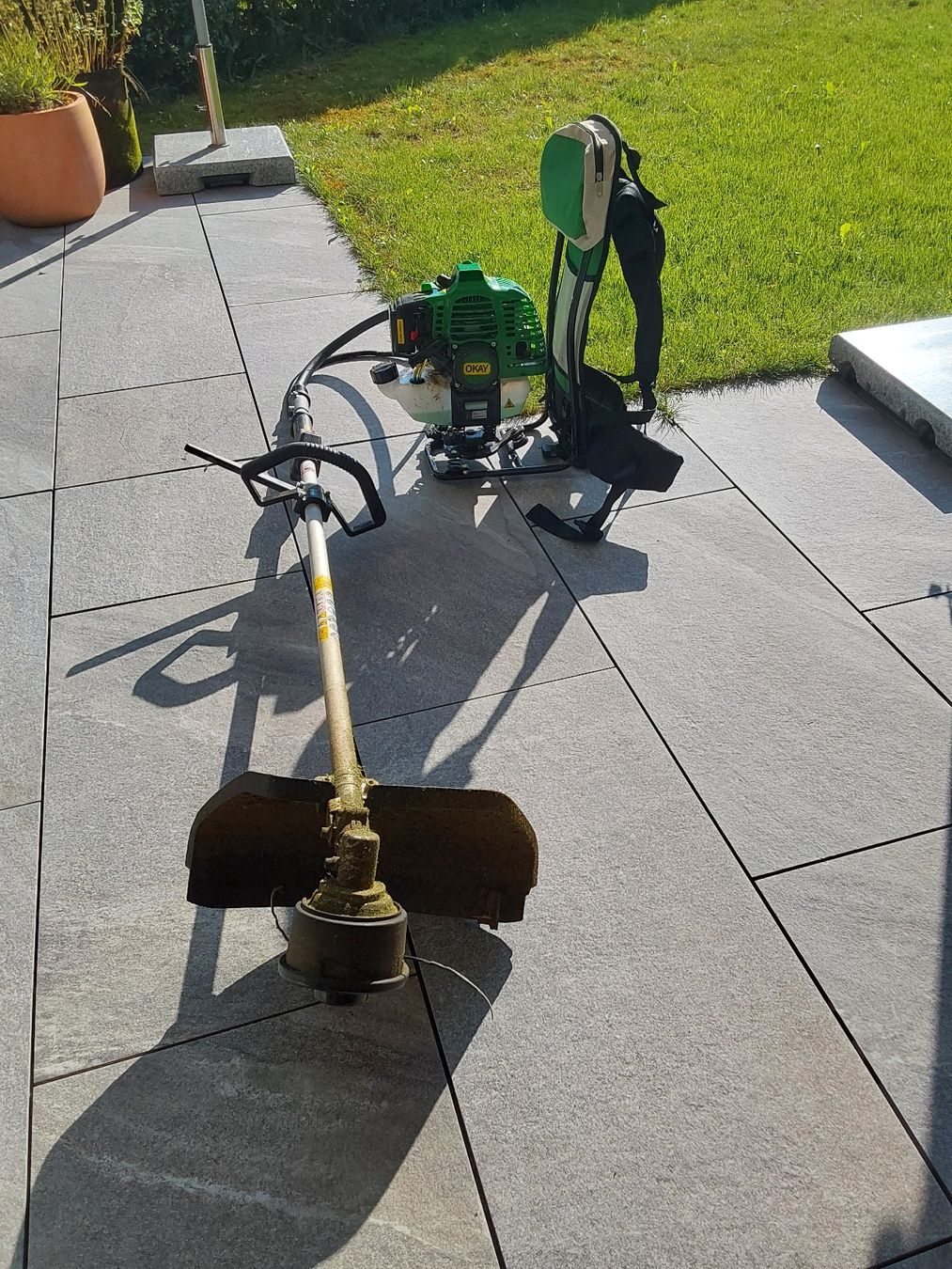 Rasenmäher: Benzin Freischneider / Trimmer – Gebraucht aus Uster von  1